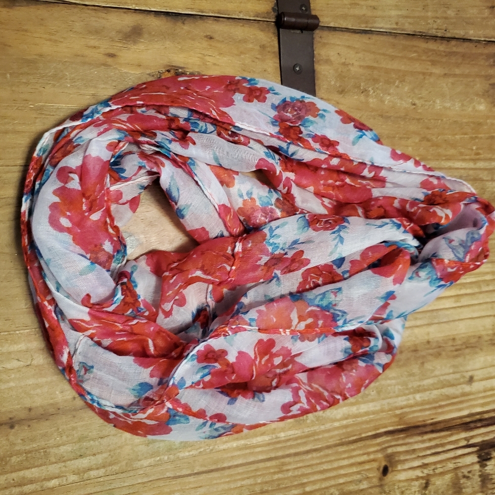 Infinity scarf